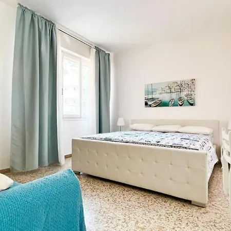 Zago بيت للعطل *